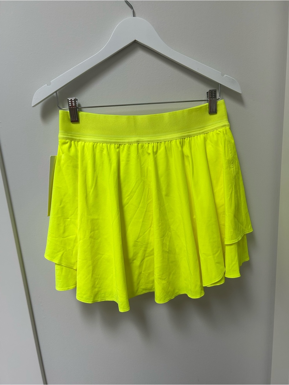 lululemon Athletica Court Rival HR Skirt long  Neon Yellow